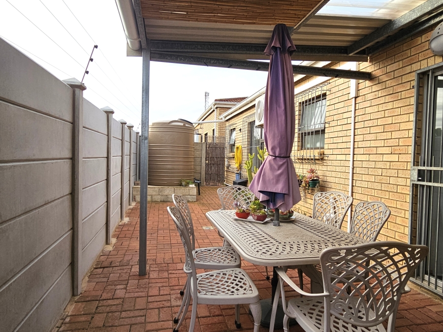 3 Bedroom Property for Sale in Jeffreys Bay Central Eastern Cape